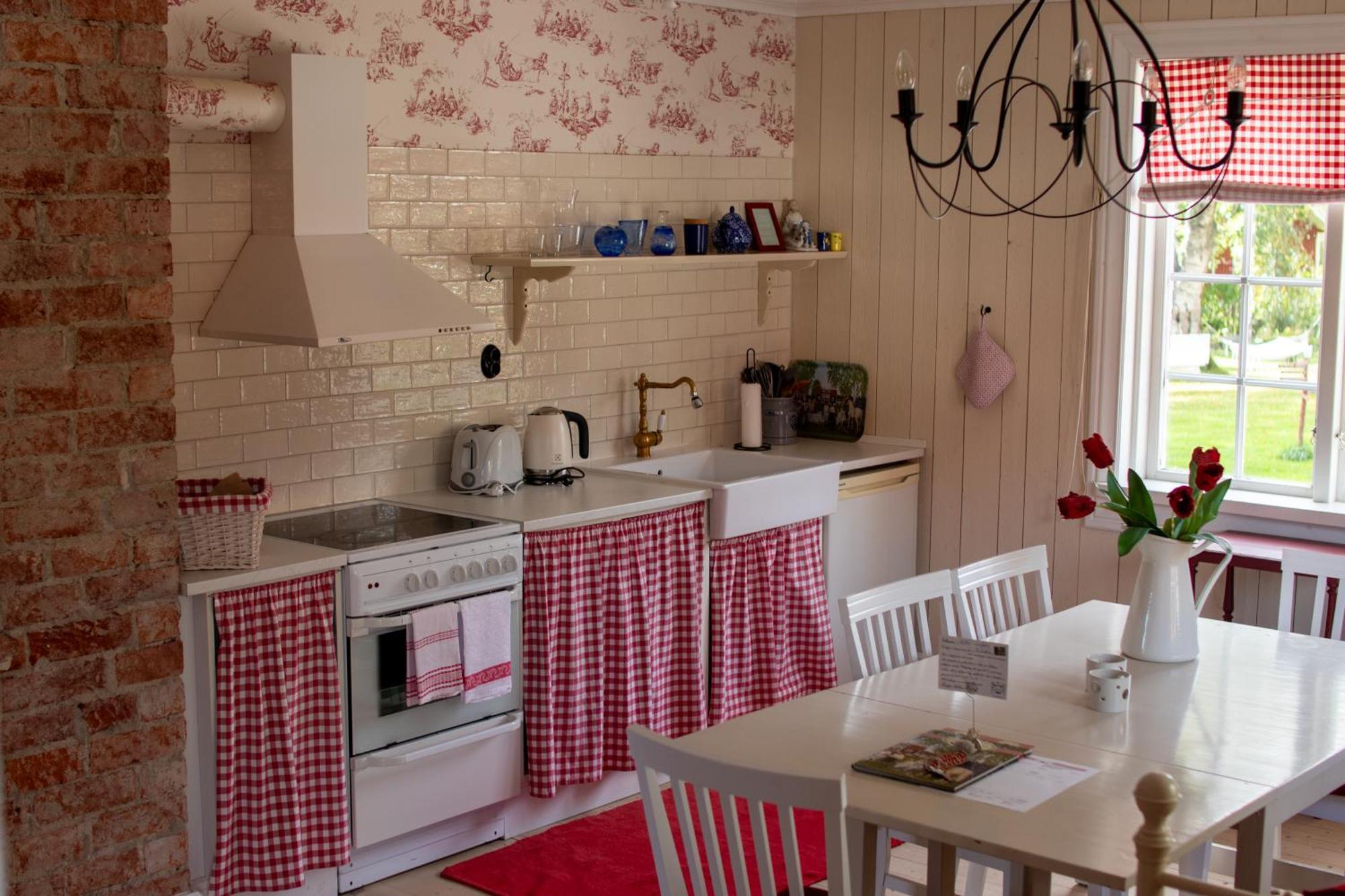 Hem Till Garden Boutique Hotel Вестерос Экстерьер фото
